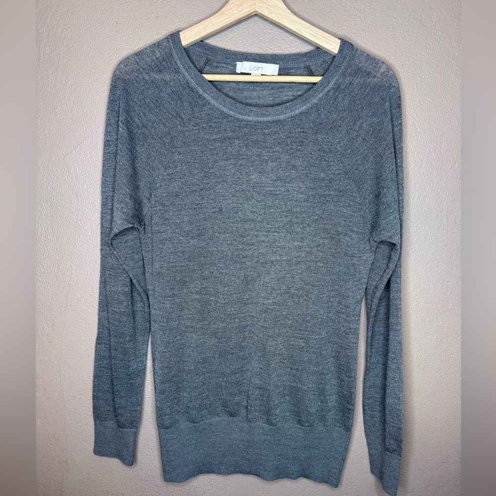 Loft Gray & Silver Shimmer Metallic Lightweight Wool Blend Sweater Size Medium